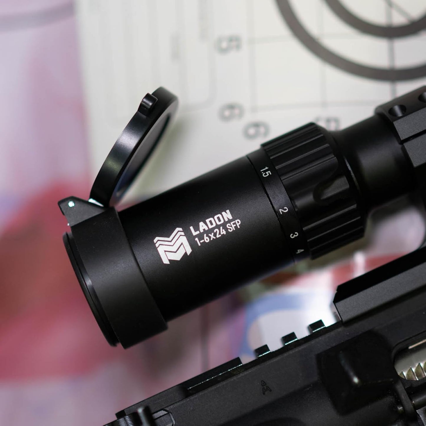 Monstrum Ladon 1–6x24 SFP LPVO — Versatilidade tática e custo-benefício para ARs e rifles de uso prático.