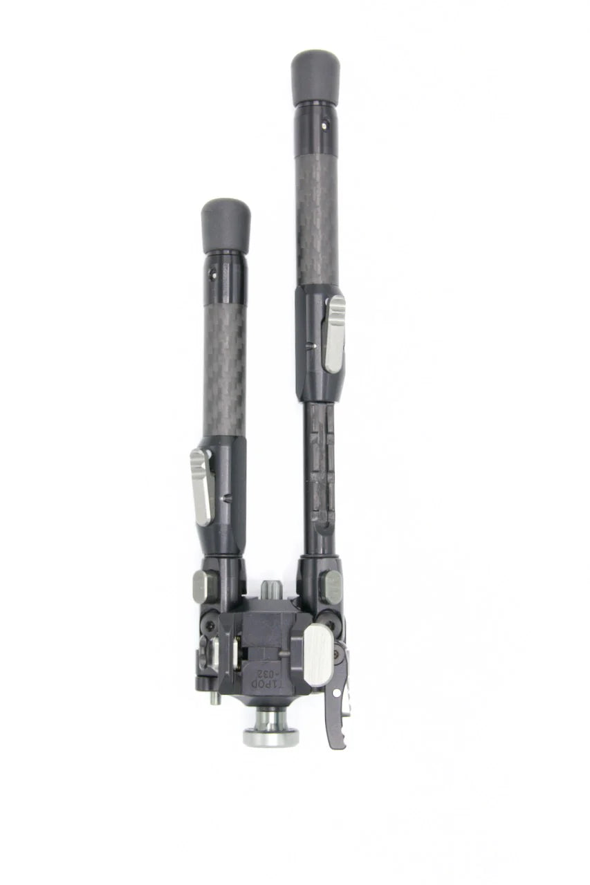 Bipé Tier One Tactical Pan & Tilt QD Picatinny em Fibra de Carbono – Leve, Estável e Pronto para Long Range