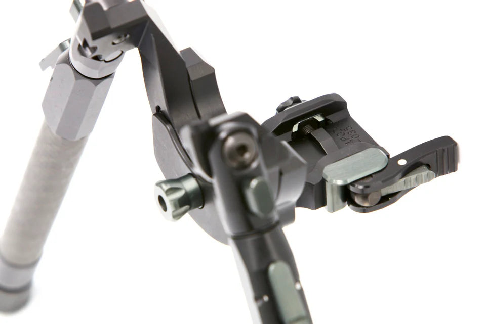Bipé Tier One Evolution Tactical 230mm em Fibra de Carbono com Montagem QD Picatinny