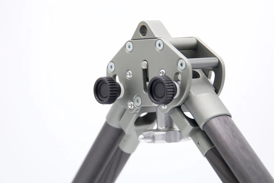 Bipé para F-CLASS Tier One Carbon Fiber Bipod FTR Sling Swivel – Fibra de Carbono, Leveza e Precisão Extremas