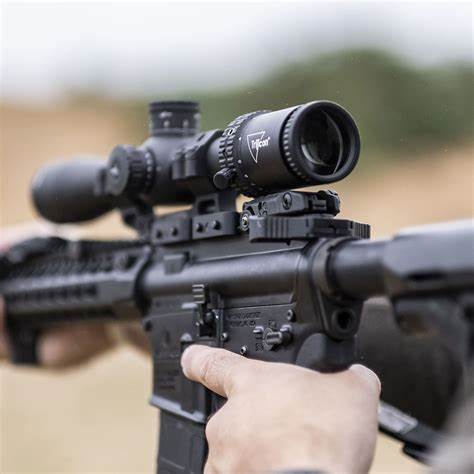 Luneta Trijicon Credo HX 1-6x24 SFP LPVO – Precisão, Durabilidade e Visão Extrema!